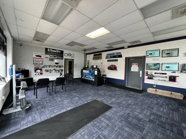 Auto One Glass & Accessories - photo 4