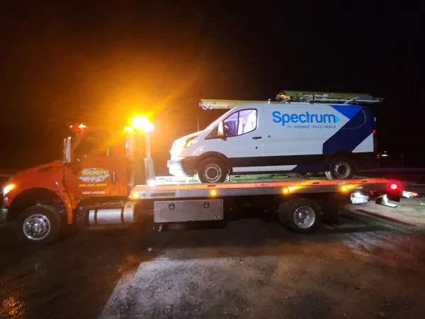 Priority Towing & Recovery - photo 2