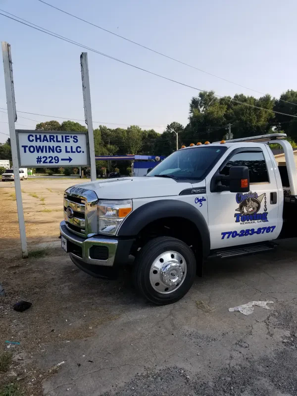 Charlie's Towing, LLC - photo 2
