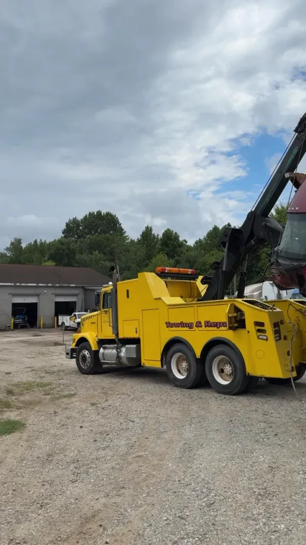 Supreme Garage & Road Service LLC - photo 2