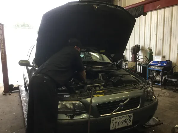 Mac's Automotive Repair and Towing Service - photo 4