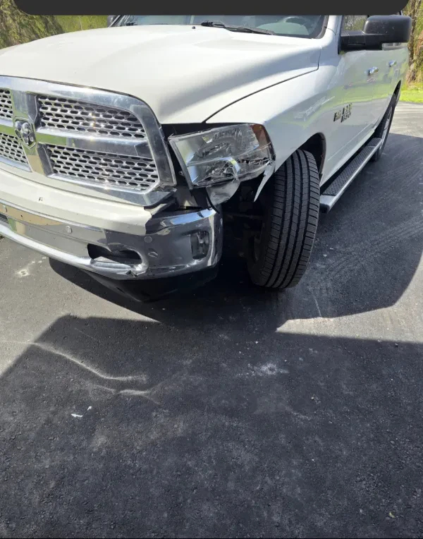 LaFontaine Collision Center & Body Shop Fenton - photo 4