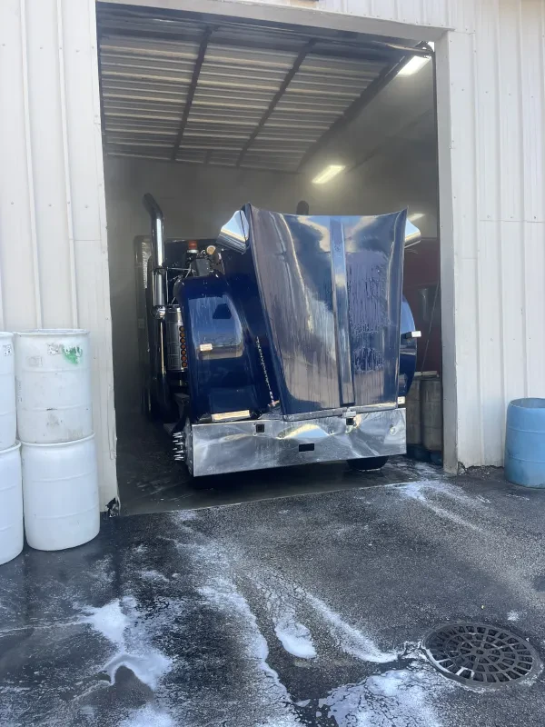 Fyda Yard Trucks - photo 3