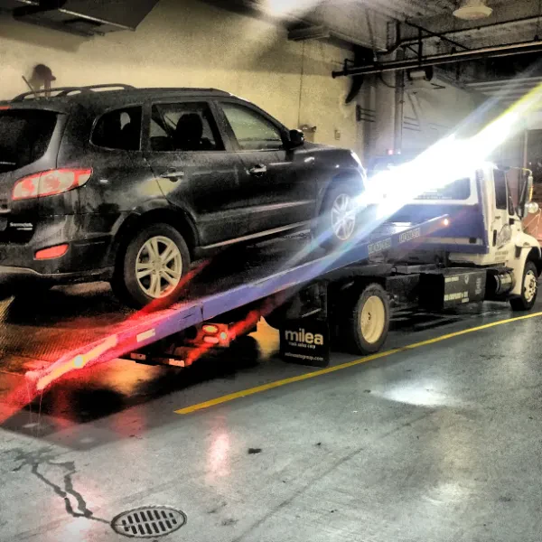 Blue Wrench Towing Service - photo 2