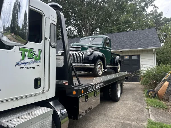 T&J Towing Service.LLC - photo 2