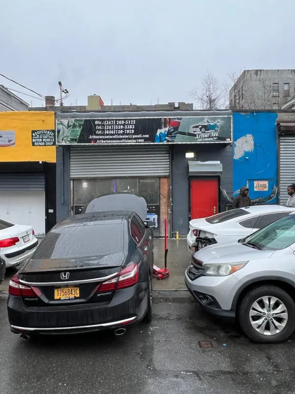 Arthur Ave Auto Collision Inc - photo 2