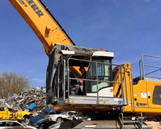 Earth Waste & Metal
