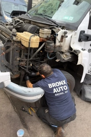 Bronx Auto Service .