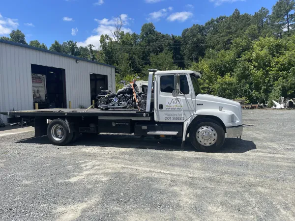 J & T Towing and Recovery - photo 2