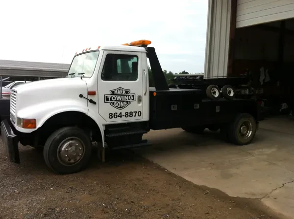 Mark & Sons Towing - photo 4