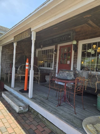 Sandwich Antiques Center Gallery