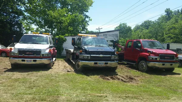 Scott's & Combs Custom Towing - photo 4