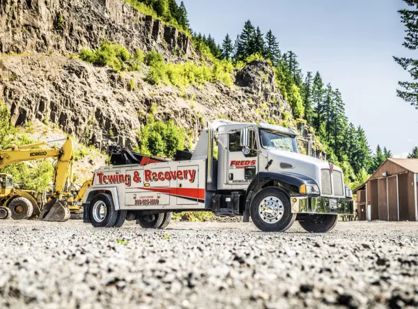Fred's Towing Service Inc. - Enumclaw Towing - photo 2