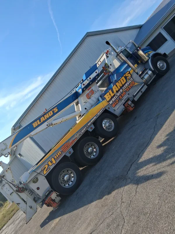 Bland's Wrecker Service - photo 4