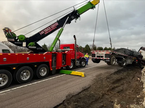 I-44 Truck Center - photo 2