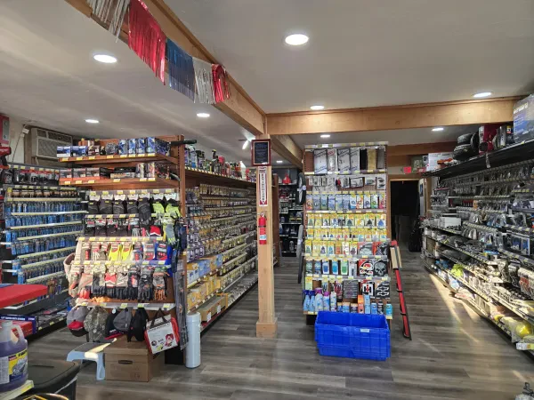 HI-LINE AUTO SERVICE & AUTO VALUE - photo 2