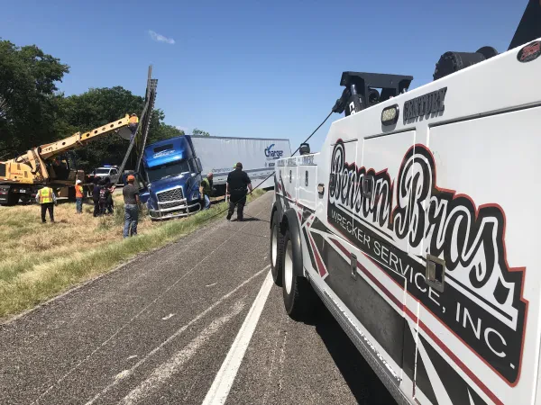 Benson Bros Wrecker Service - photo 4