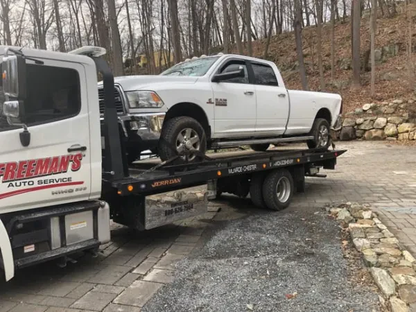 Freeman's Towing - photo 2