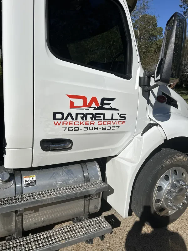 Darrell's Wrecker Service - photo 4