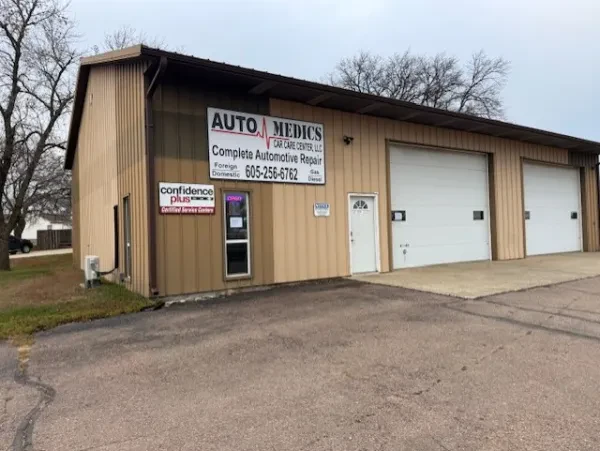 Auto Medics Car Care - photo 2