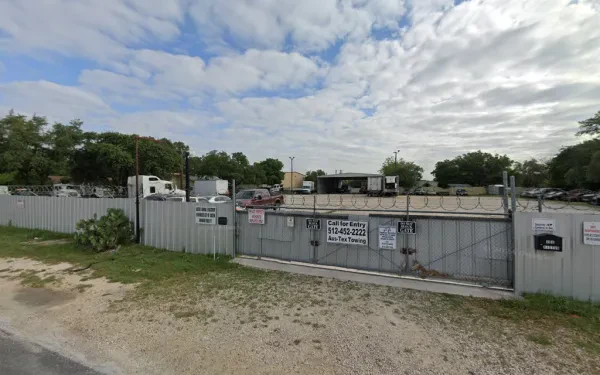 Aus-Tex Towing & Recovery, LLC - photo 3