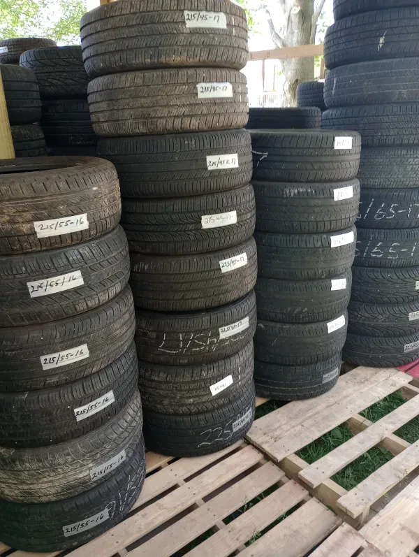Brown's Tire Auto Service and Towinf LLC. M-F 8-5 SAT 8-12pm - photo 4