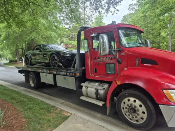 1 Stop Towing & Auto - photo 3