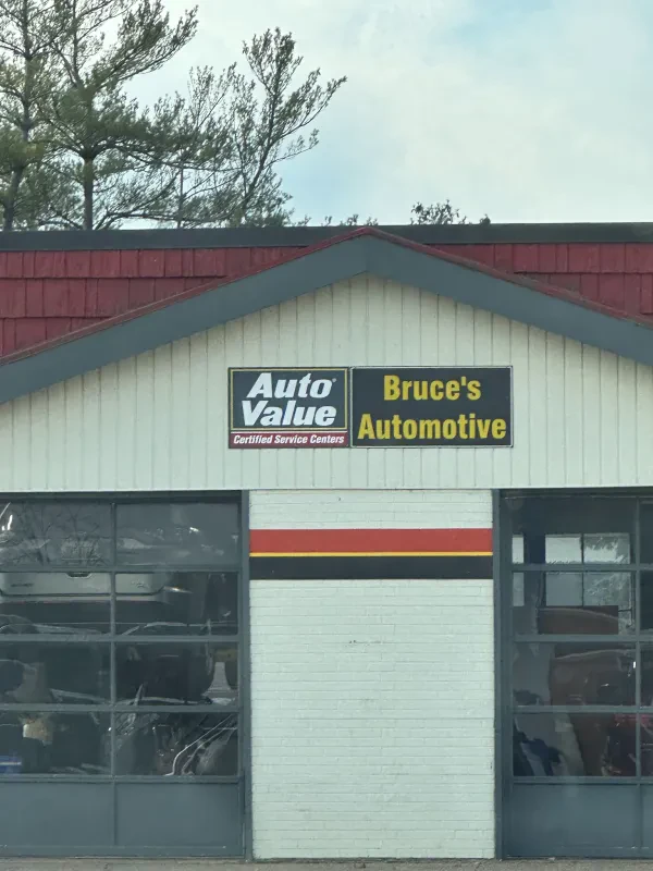 Bruce's Automotive - photo 2