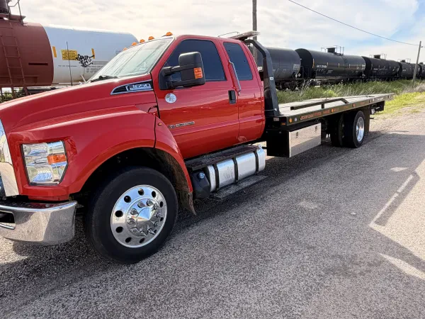 Towing & Roadside Assistance Semis & Cars - photo 4
