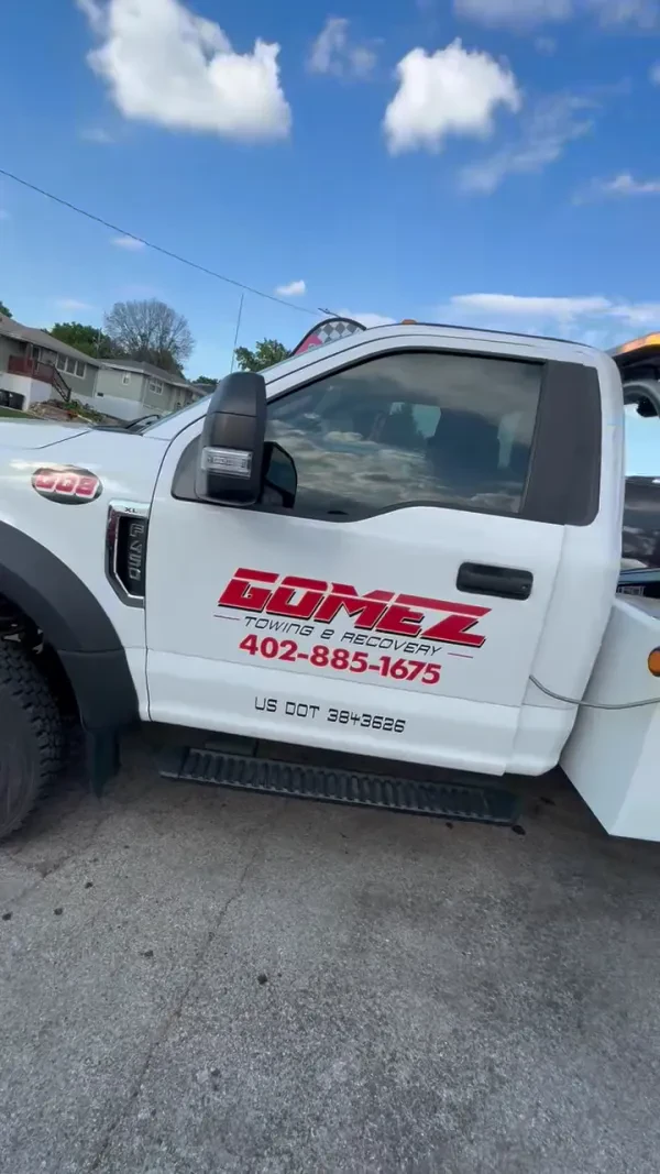 Gomez Towing & Recovery - photo 2