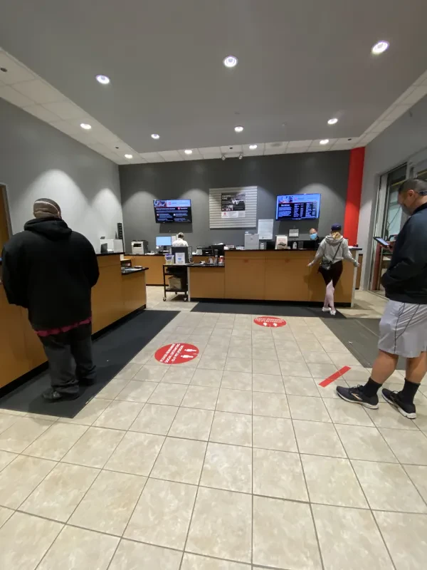 Toyota of Downtown Chicago Service Center - photo 4
