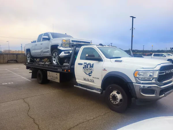 501 Towing & Roadside - photo 2