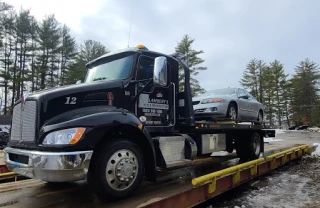 Lamberts Auto & Truck Recyclers Inc. JunkYard in Rochester (NH) - photo 1