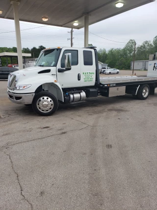 H & H TOWING