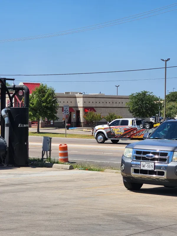 Chub's Towing - photo 3