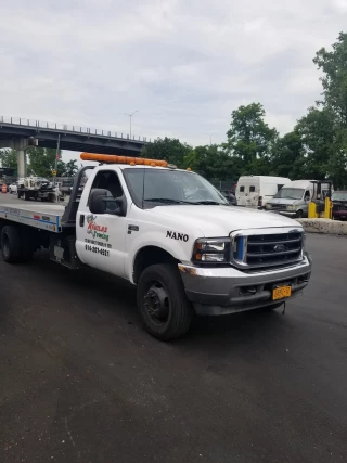 Aguilas Towing