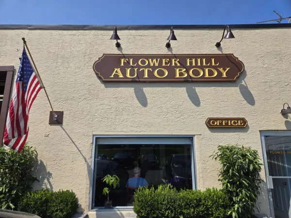 Flower Hill Auto Body of Glen Cove - photo 3
