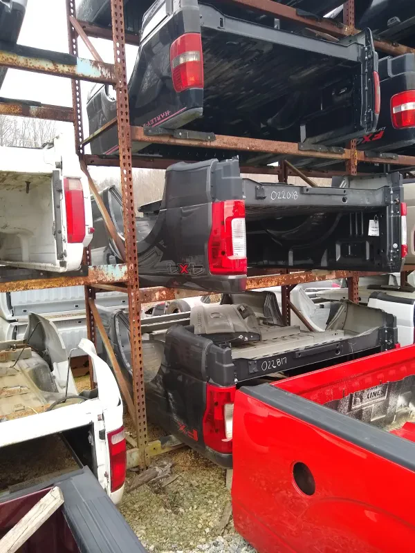 J & T Auto Parts - photo 3