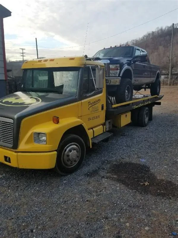 Premium Towing - photo 4