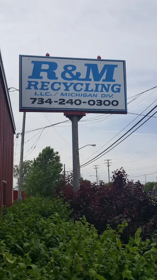 R & M Recycling - photo 2