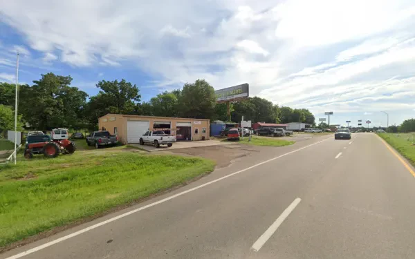 Mora's Garage LLC - photo 3
