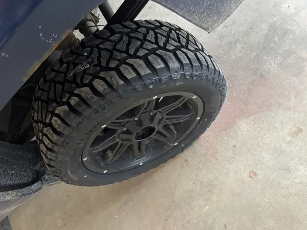 Smith's Tire & Auto Detail - photo 2