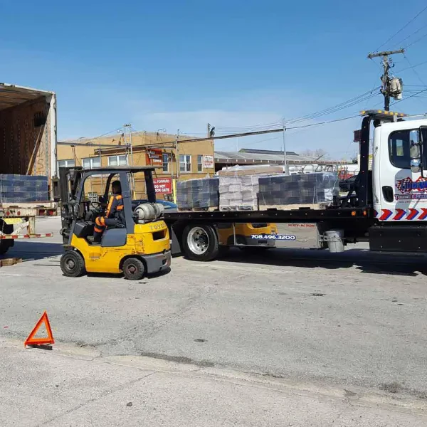 Lucky's Towing Service - photo 3