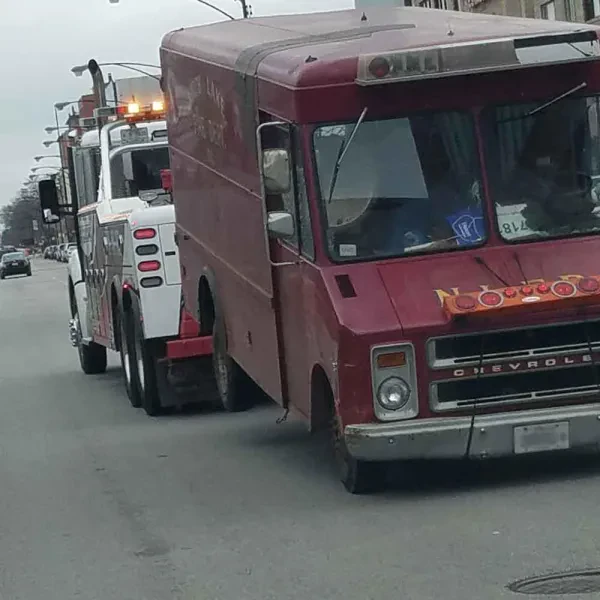 Lucky's Towing Service - photo 4