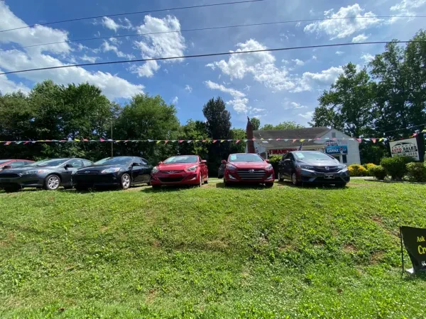 Advance Auto Sales - photo 2