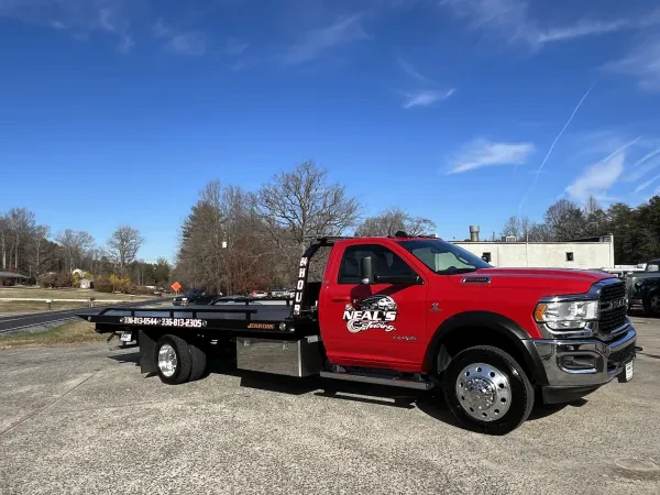 Neal's Towing LLC - photo 3