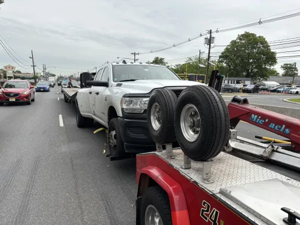 Michael's Towing Service - photo 3