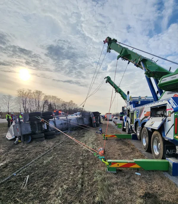 Pardo's Towing & Automotive Services - photo 3