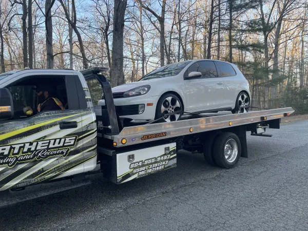 Mathews Towing and Recovery - photo 4