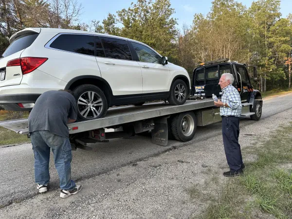 Phil's Towing - photo 3